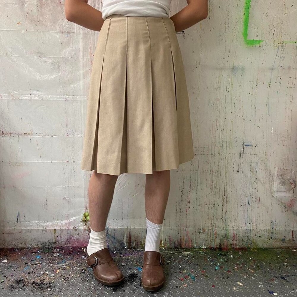 vintage 70s beige pleated skirt